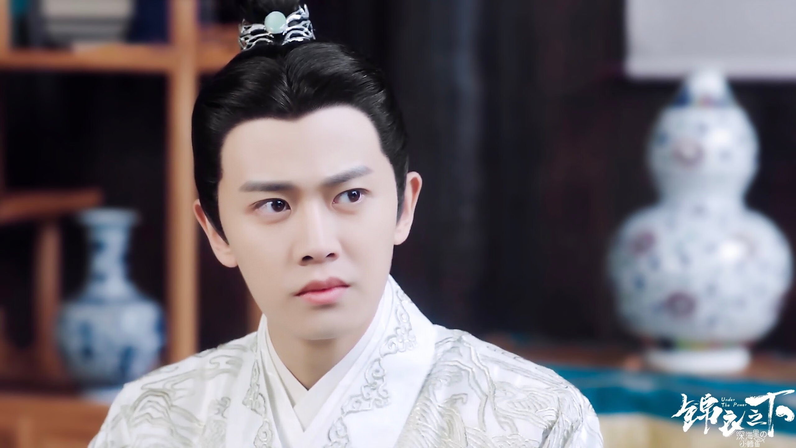 熊猫体育直播-西甲裁判语言模型优化多语种环境下判罚的准确率，西甲裁判小公主